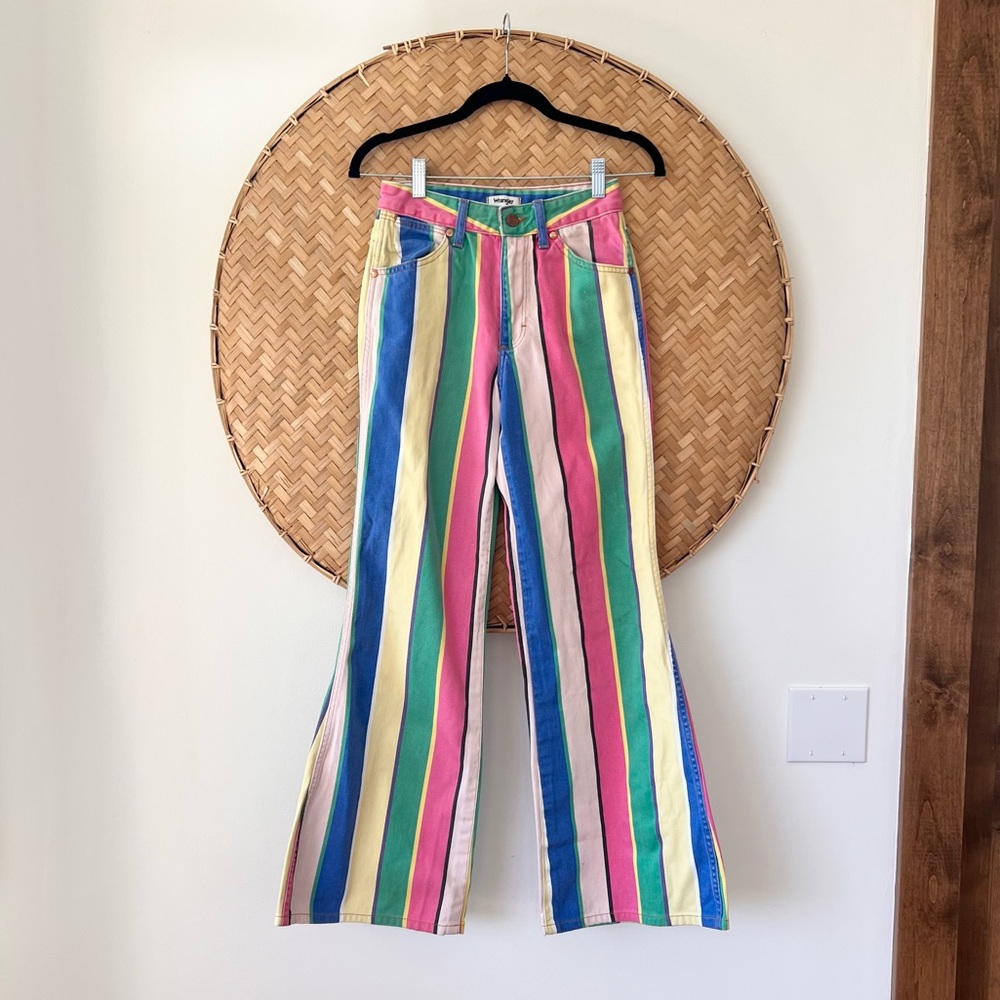 WRANGLER X FREE PEOPLE EXCLUSIVE WANDERER 622 HIGH RISE FLARES RAINBOW‎ STRIPE - Picture 8 of 15